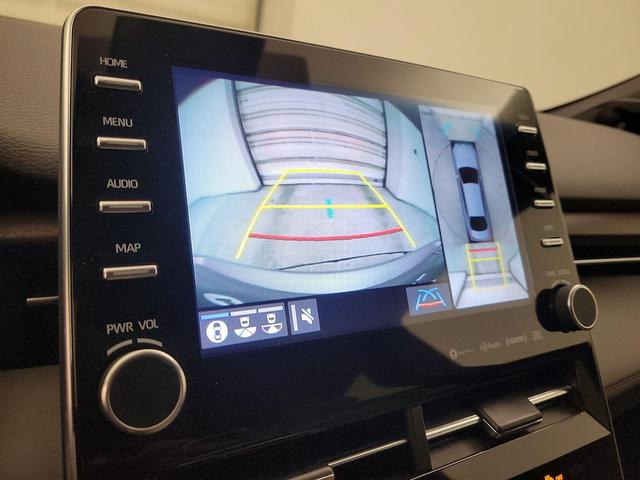 Photo of 2021 Silver Toyota Avalon Hybrid