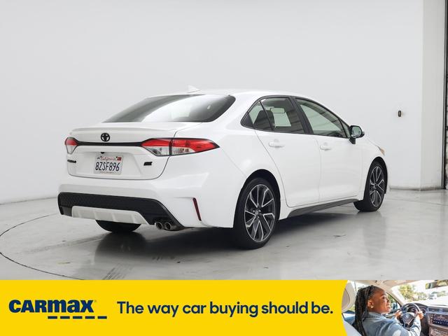 Photo of 2022 White Toyota Corolla