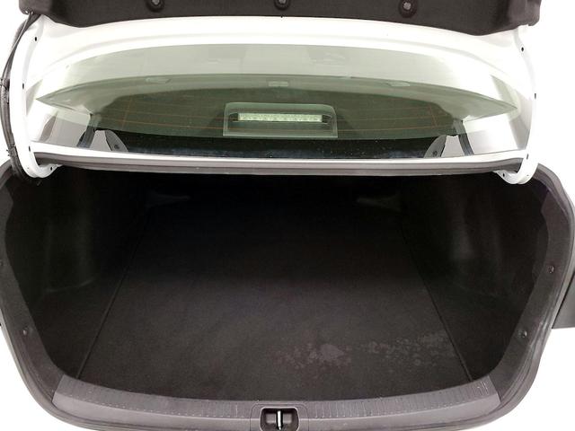 Photo of 2022 White Toyota Corolla
