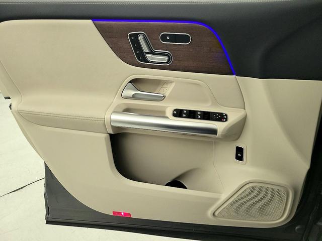 Photo of 2023 Gray Mercedes-Benz GLA 250