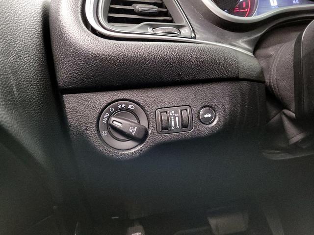 Photo of 2017 Silver Dodge Challenger