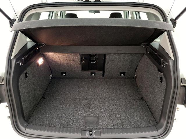 Photo of 2015 White Volkswagen Tiguan