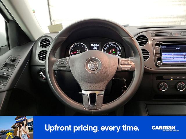 Photo of 2015 White Volkswagen Tiguan