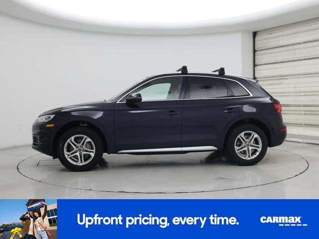 Photo of 2019 Blue Audi Q5