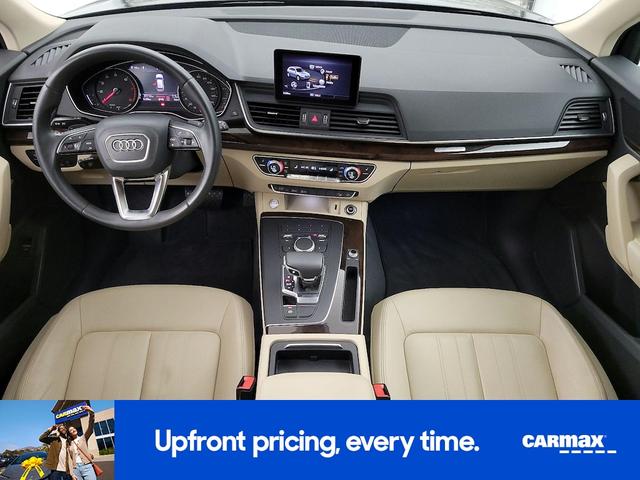 Photo of 2019 Blue Audi Q5
