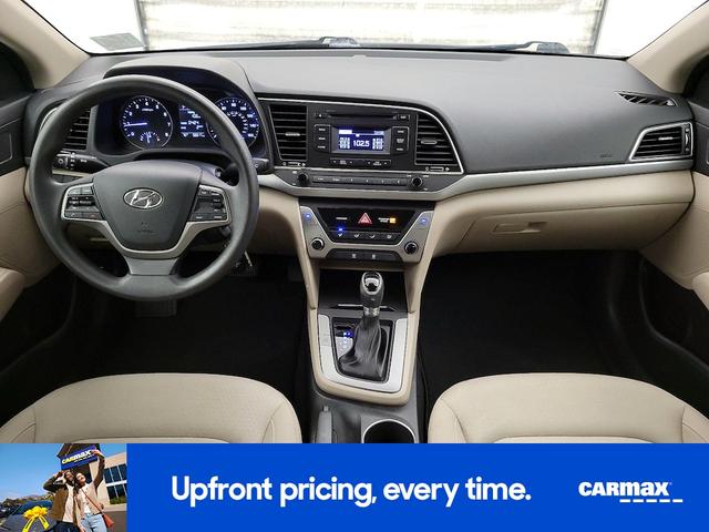 Photo of 2017 Black Hyundai ELANTRA