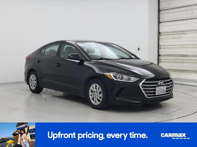 Photo of 2017 Black Hyundai ELANTRA