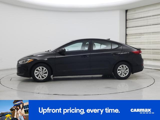Photo of 2017 Black Hyundai ELANTRA