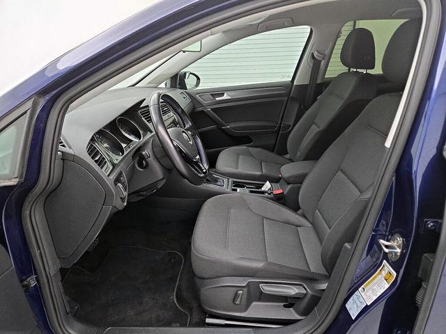 Photo of 2019 Blue Volkswagen e-Golf