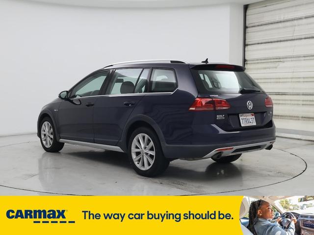 Photo of 2017 Blue Volkswagen Golf Alltrack