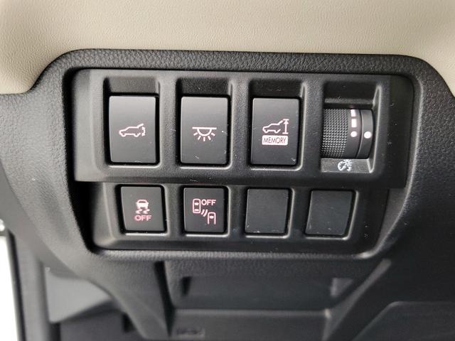 Photo of 2022 White Subaru Ascent