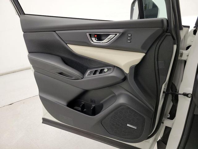 Photo of 2022 White Subaru Ascent