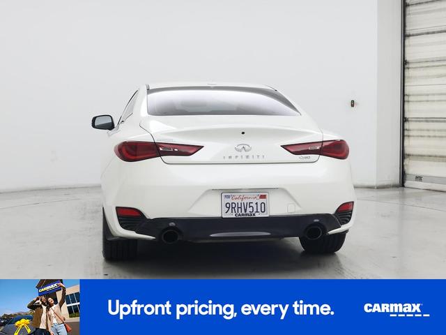 Photo of 2017 White INFINITI Q60