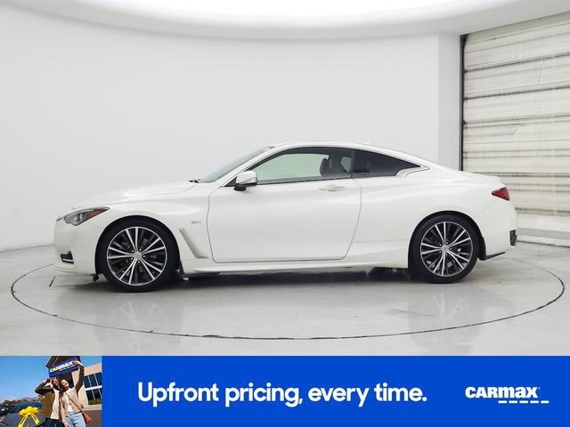 Photo of 2017 White INFINITI Q60