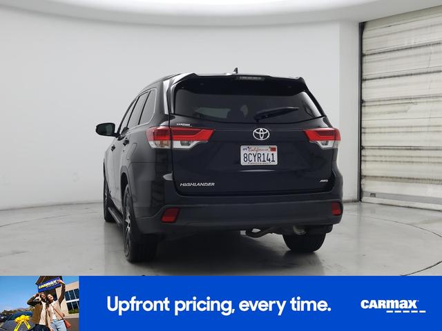Photo of 2018 Blue Toyota Highlander