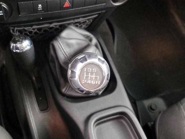 Photo of 2018 Gray Jeep Wrangler