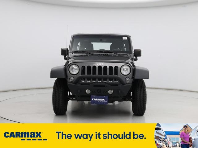 Photo of 2018 Gray Jeep Wrangler