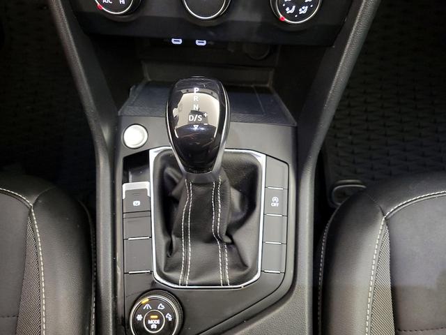Photo of 2022 Silver Volkswagen Taos