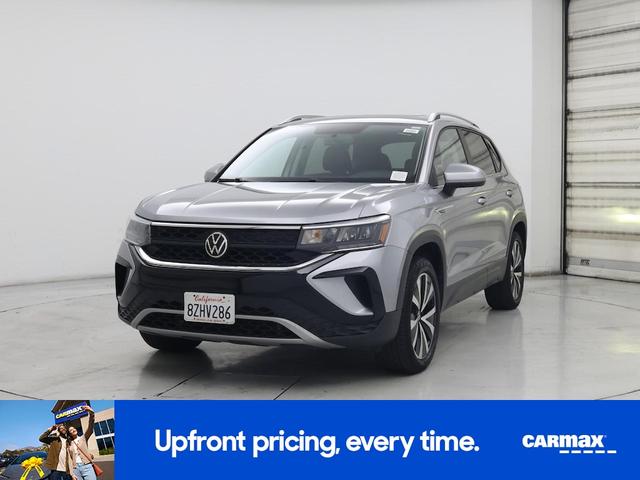 Photo of 2022 Silver Volkswagen Taos