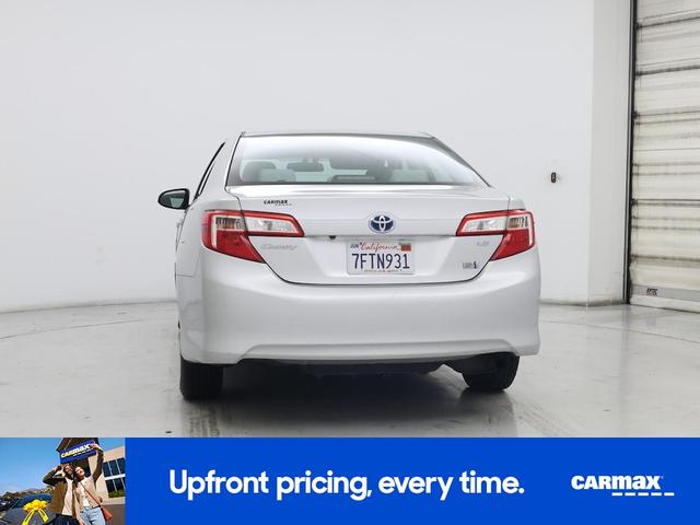Photo of 2014 Silver Toyota Camry Hybrid
