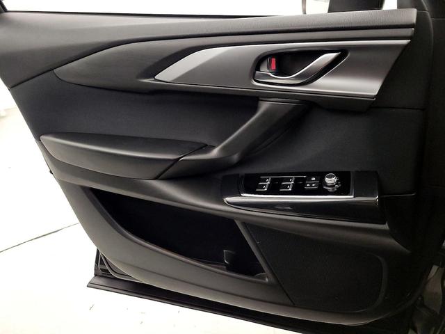 Photo of 2019 Black Mazda CX-9