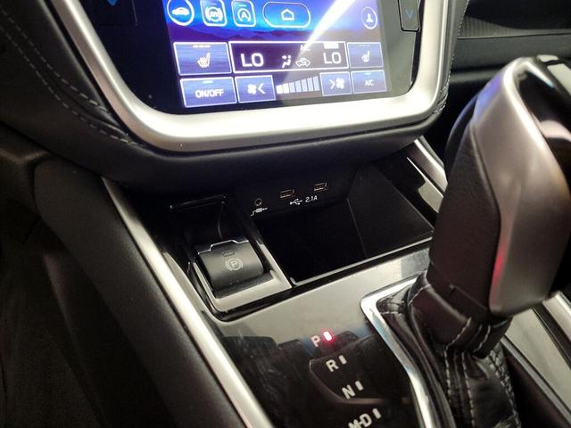 Photo of 2020 Silver Subaru Outback