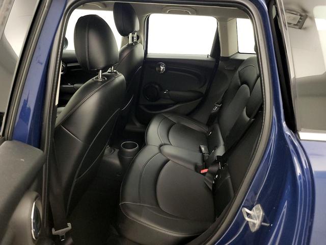 Photo of 2016 Blue MINI Hardtop