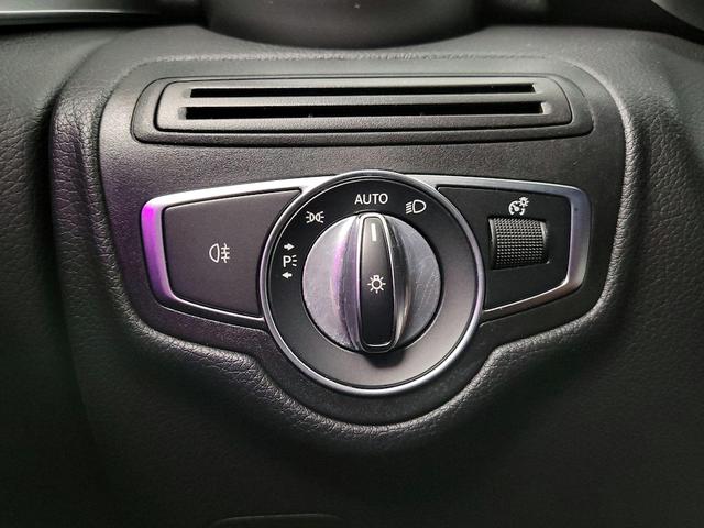 Photo of 2021 Black Mercedes-Benz GLC 300