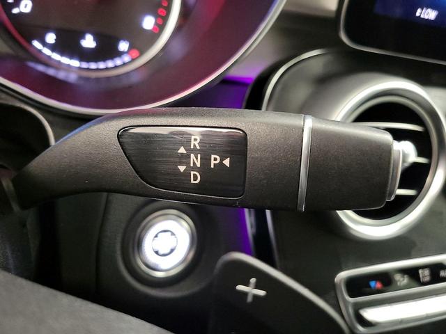 Photo of 2021 Black Mercedes-Benz GLC 300