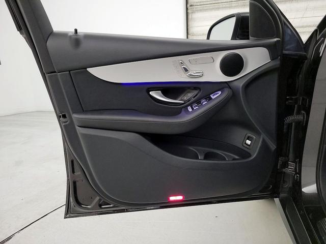 Photo of 2021 Black Mercedes-Benz GLC 300