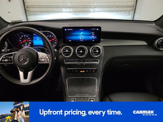 Photo of 2021 Black Mercedes-Benz GLC 300