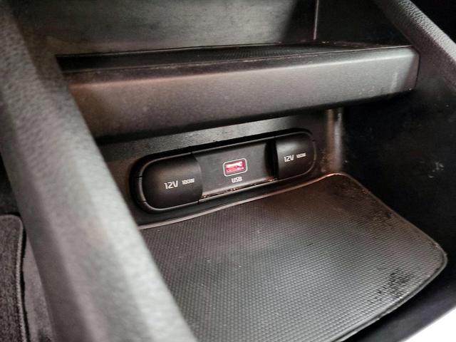 Photo of 2022 White Kia Forte