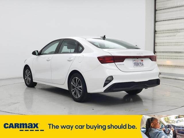 Photo of 2022 White Kia Forte