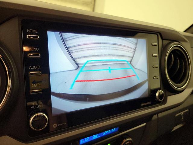 Photo of 2022 White Toyota Tacoma