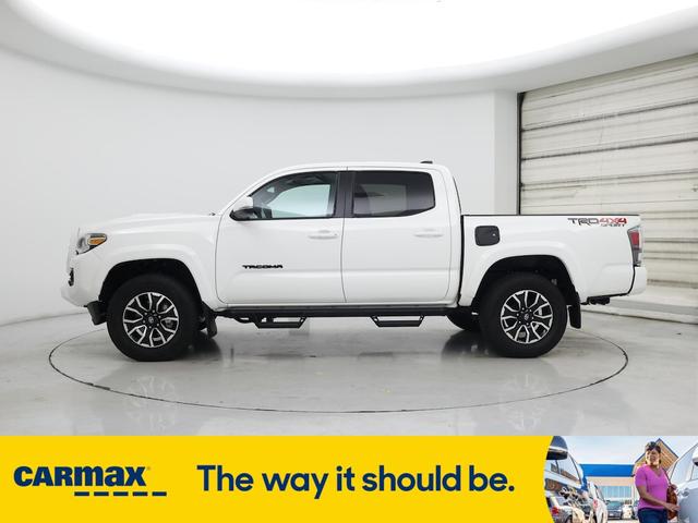 Photo of 2022 White Toyota Tacoma