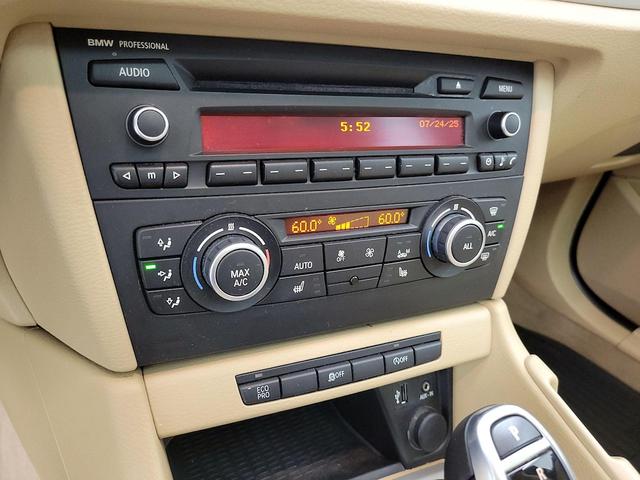 Photo of 2015 White BMW X1