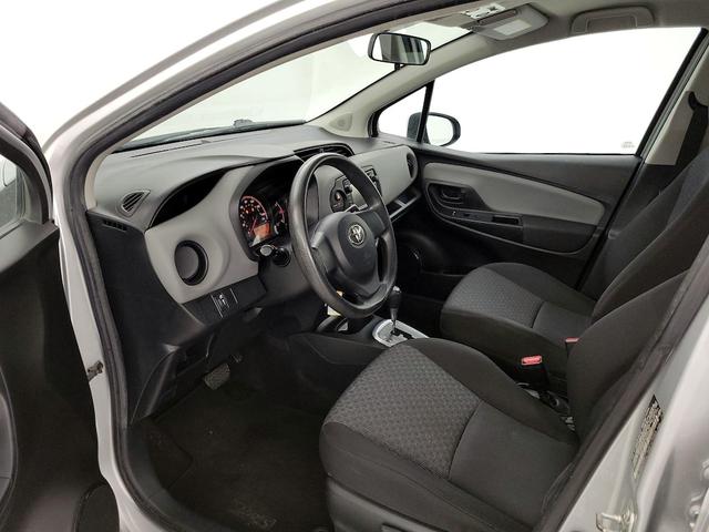 Photo of 2016 Silver Toyota Yaris