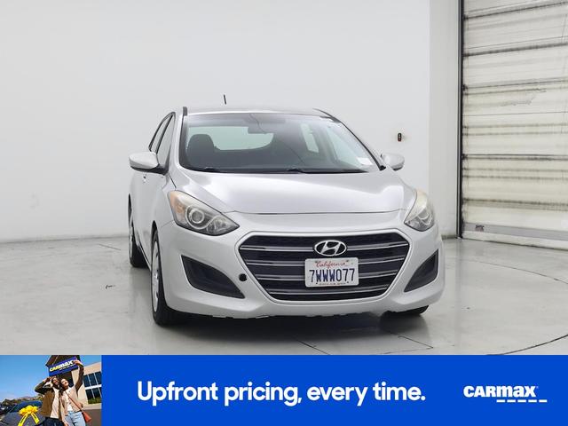 Photo of 2017 Silver Hyundai ELANTRA