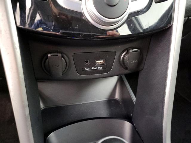 Photo of 2017 Silver Hyundai ELANTRA