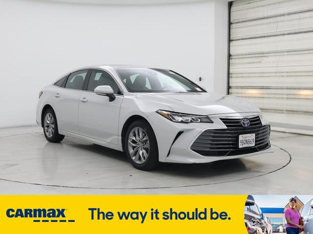 2022 Toyota Avalon Hybrid