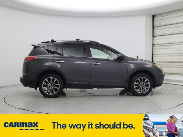 Photo of 2018 Gray Toyota RAV4