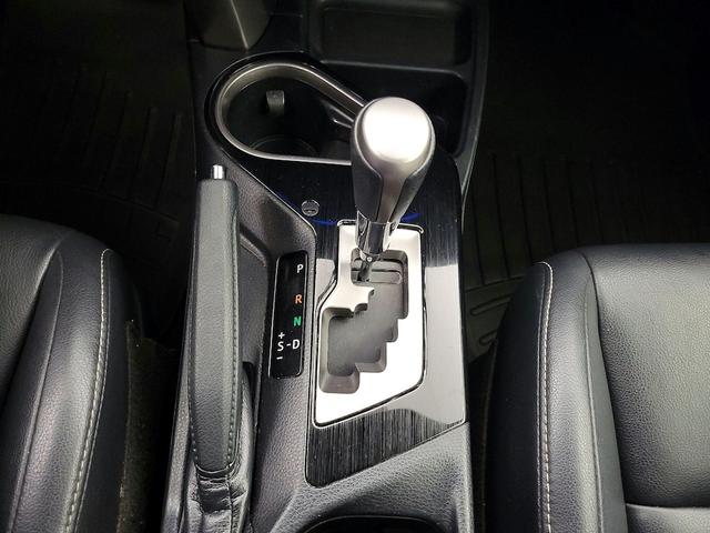 Photo of 2018 Gray Toyota RAV4
