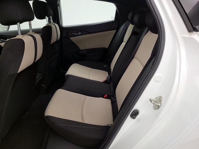 Photo of 2018 White Honda Civic