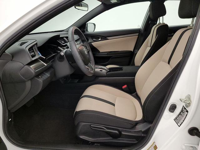 Photo of 2018 White Honda Civic