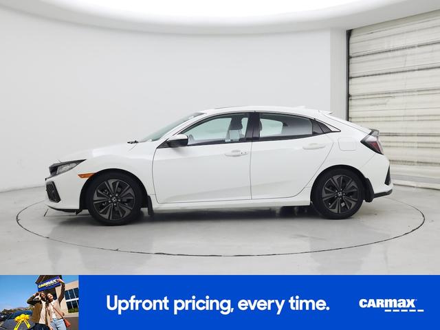 Photo of 2018 White Honda Civic