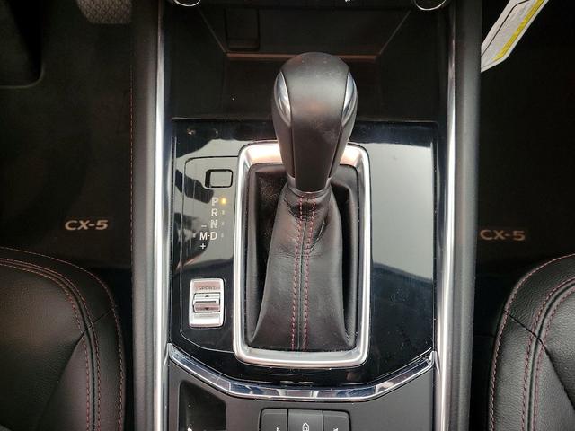 Photo of 2022 Gray Mazda CX-5