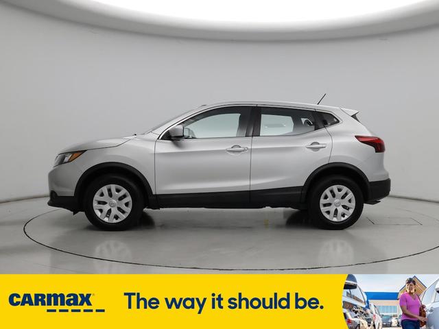 Photo of 2019 Silver Nissan Rogue Sport