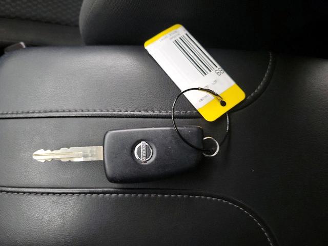 Photo of 2019 Silver Nissan Rogue Sport