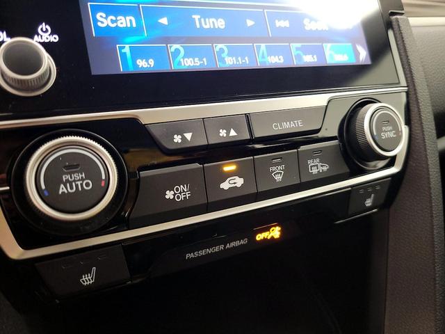 Photo of 2021 White Honda Civic