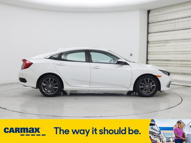Photo of 2021 White Honda Civic